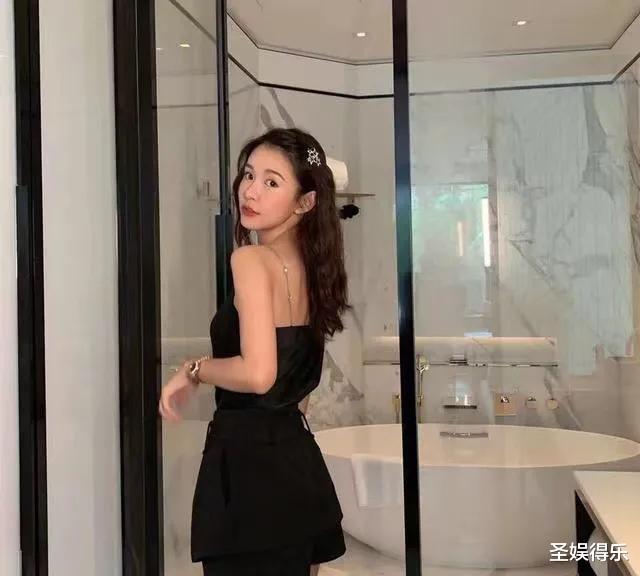 张子萱|张子萱有多撩人？38岁美得像18岁，穿黑吊不要太诱惑