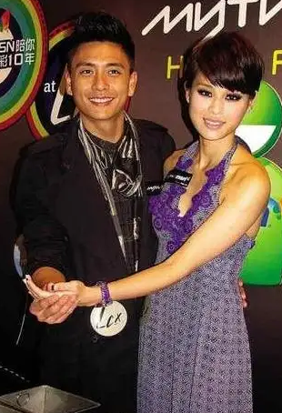 胡杏儿|同居8年都不娶胡杏儿,失去才后悔,黄宗泽迟来的深情有何用?