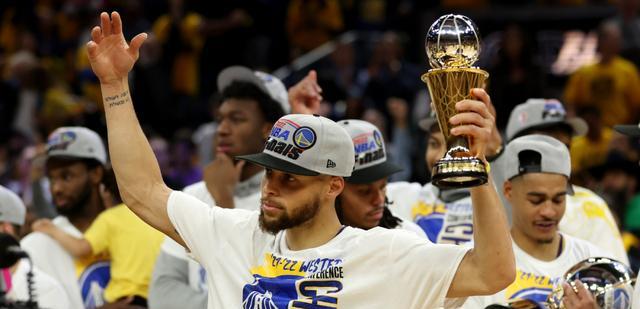 肥强:NBA第一座西部决赛MVP——献给斯蒂芬库里的坚守