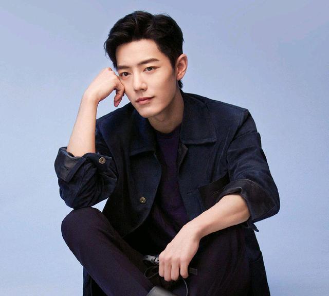 肖战|爆料博主称肖战主打正能量歌曲，后期涉及影视，粉丝已经猜到