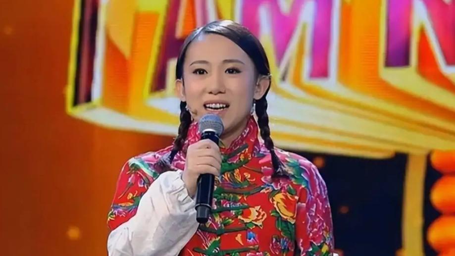 赵本山|赵本山徒弟丫蛋三胎将临盆！不幸感染带病直播，二婚老公不见踪影