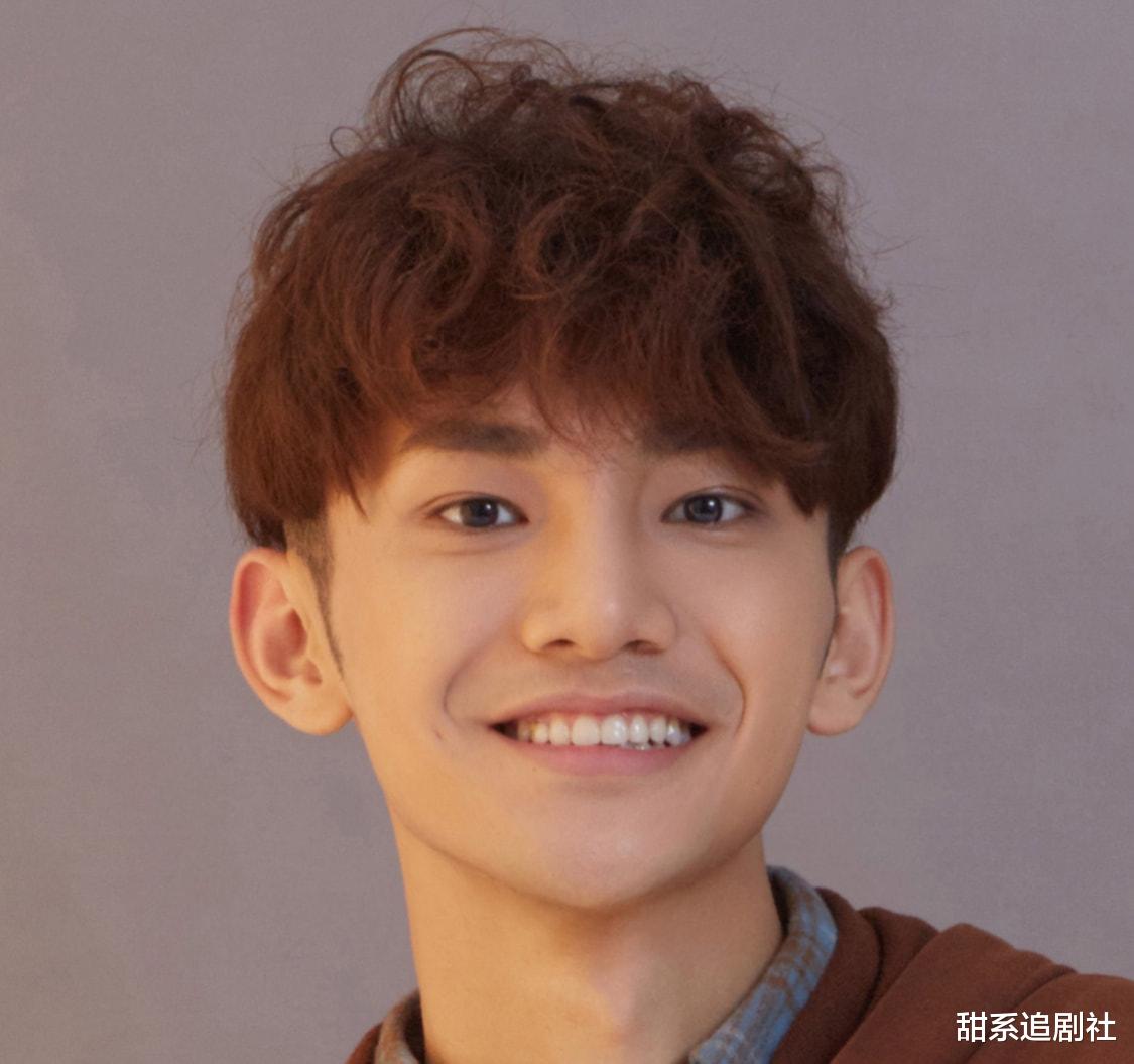 蒋龙|《喜剧大赛》大放异彩，多年演配角，新戏开机男一号