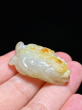 和田玉籽料|清 和田玉 籽料 白玉 独角兽 瑞兽 挂件