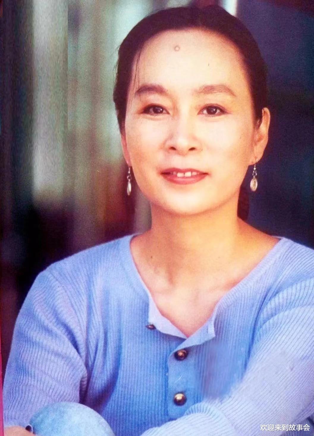 奚美娟|奚美娟儿子奚男:一出生,爸爸另娶娇妻,余生还要托起俩人的晚年