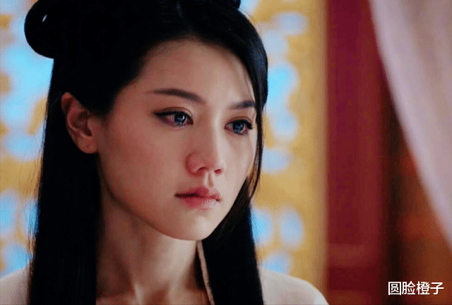 阿Sa|圆脸但身材很好的女星，我只服这5位，娃娃脸和衣架子身材都有了