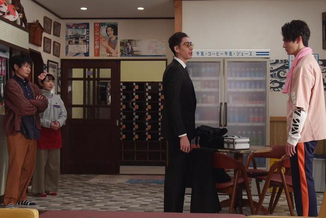 假面骑士利维斯|假面骑士利维斯：22话全员遭遇剧情杀，恶魔狂笑，阿基蕾拉成赢家