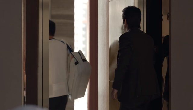 宋嘉辰|玫瑰之战:徐慕岩发难,宋嘉辰现身打脸,他为何不敢当面反击?