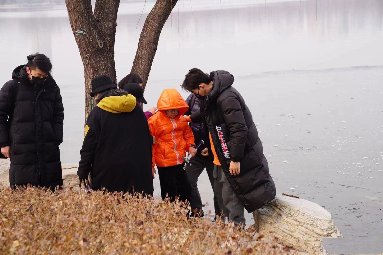 邓男子|魔术师邓男子:凭春晚表演成功出圈,登春晚前勇救落水儿童