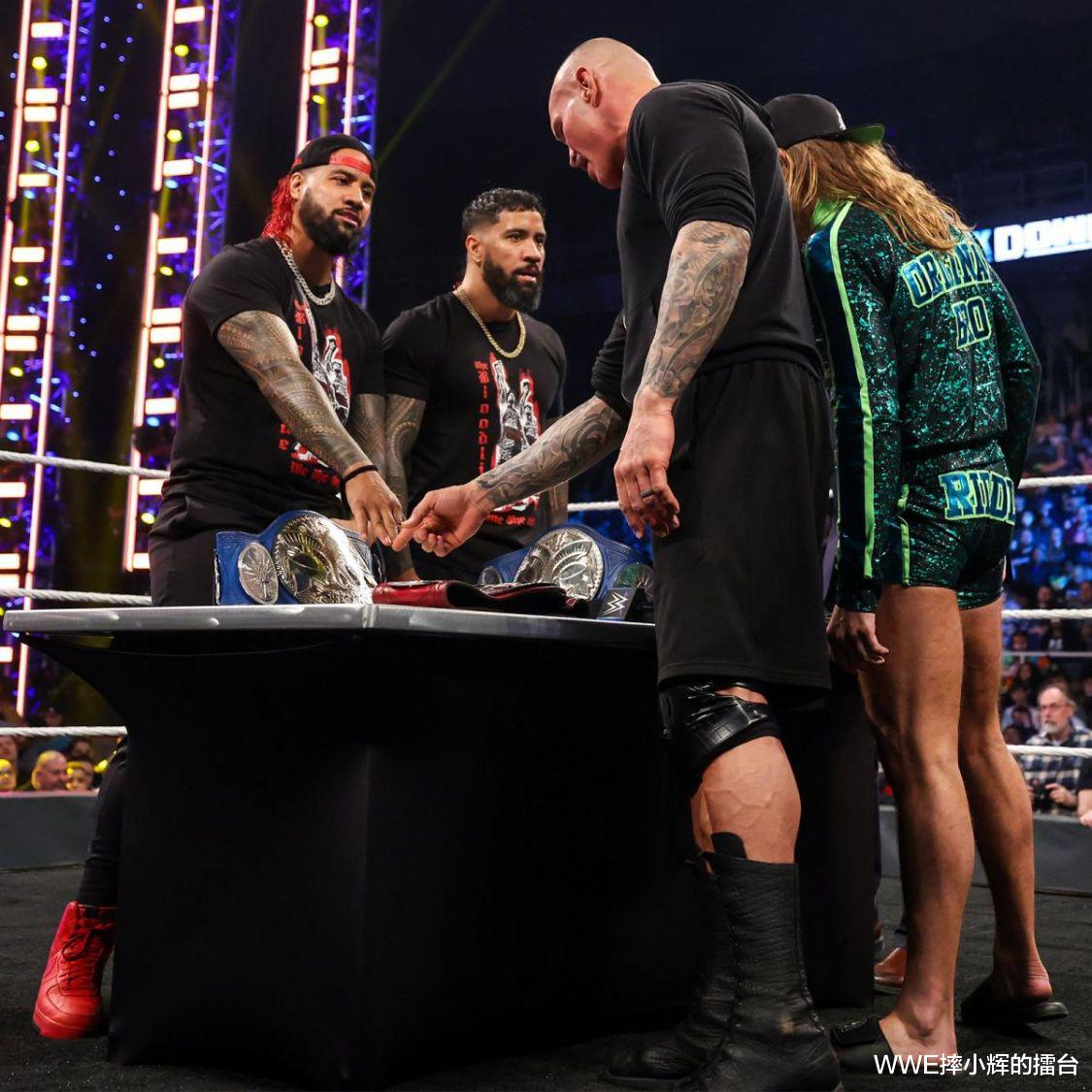 wwe|统一双打冠军比赛正式取消，德鲁加入战团，开展与罗曼的冠军战！
