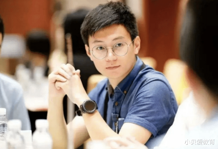 广州市|90后国税局公务员晒工资单,“月薪9千”对得起985硕士学历吗?