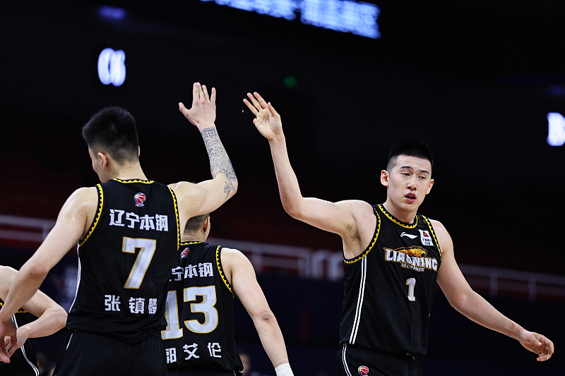 广东男篮|28+4+8三分！郭艾伦大加称赞，赛后表态广东男篮，无愧杨鸣信任