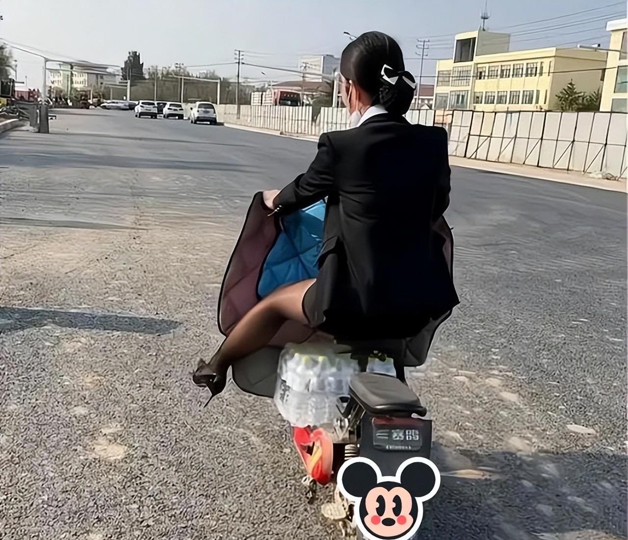 山东女子做好人好事,给工地大哥送水,大哥尴尬模样引热议