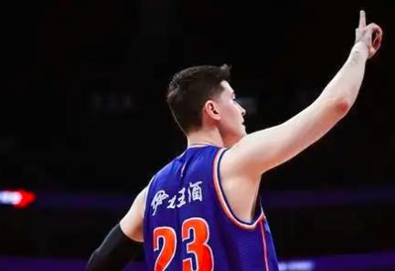阿不都沙拉木拖后腿？新疆队3数据差太多，输给山东男篮不冤