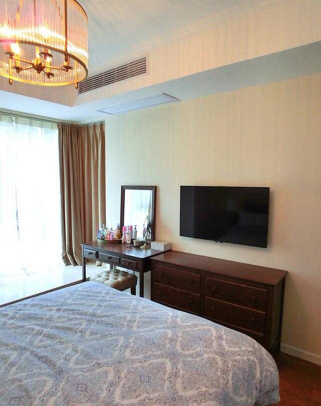 简美风格的小三居,装修设计简单漂亮,父母看了也喜欢,说实用