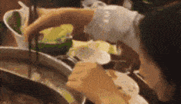 |富婆陈丽华孙女结婚，祖孙二人五官如复制黏贴，迟重瑞现场忙得慌