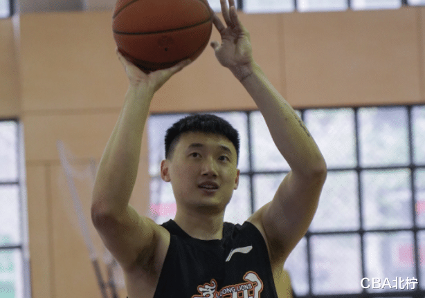 巴塞罗那|CBA三消息：广东进攻篮板太差，辽宁反转获优势，李京龙复出训练
