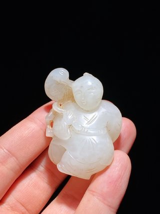 |清 和田玉白玉 持鸟童子 童子戏鸟 把件