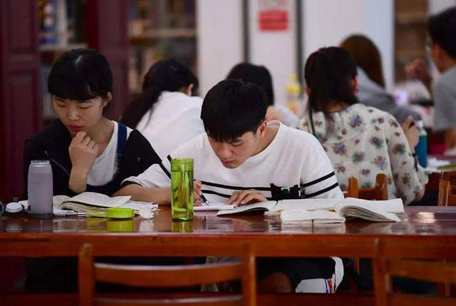 求职|专科毕业一定要“升本”吗？过来人给出建议，看完你就明白了！