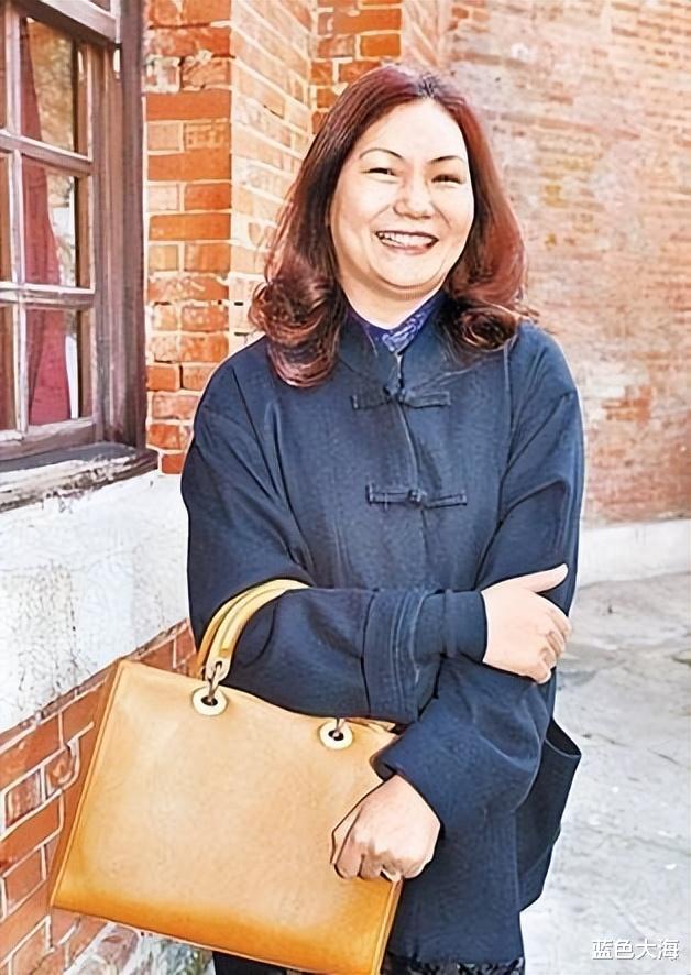 大S|大S的“好手段”,还不是母亲黄春梅的言传身教