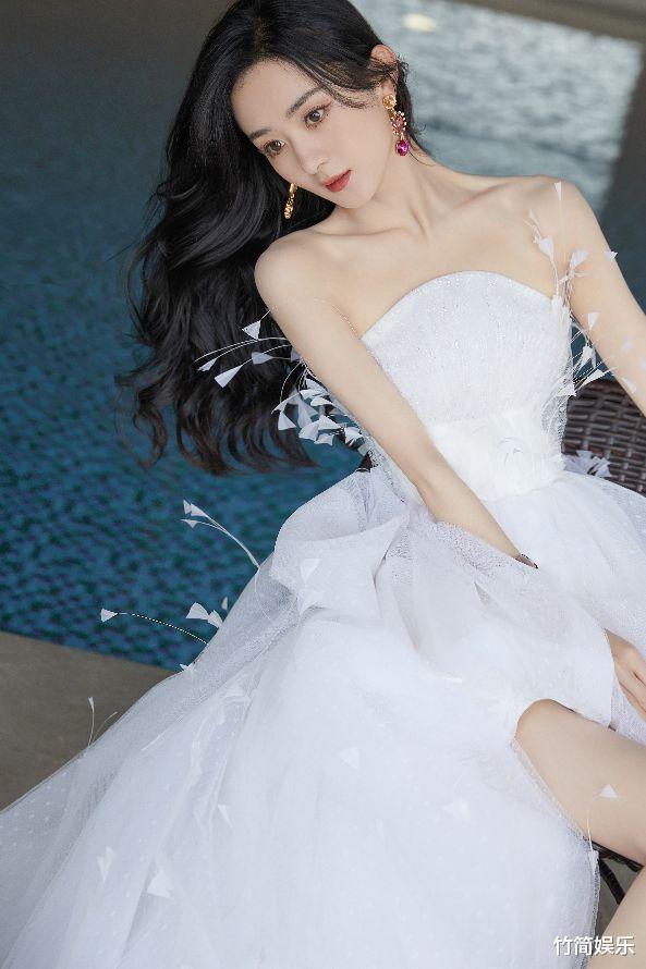 县委大院|从《风吹半夏》看《县委大院》,花旦赵丽颖遇男神胡歌,剧王稳了