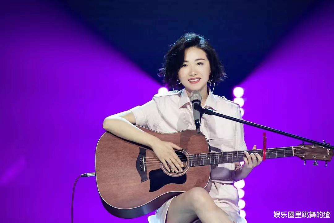 焦俊艳|长相相似,演技却差很多,看完《庭外》才懂,焦俊艳和万茜的差距