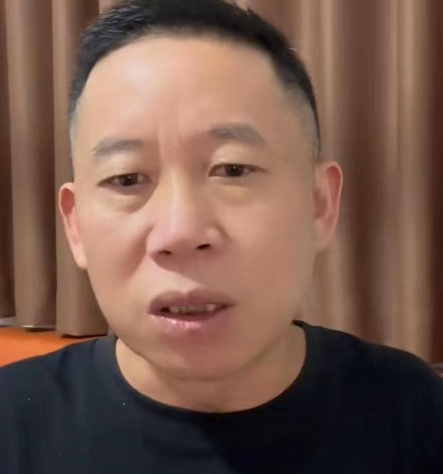 |孙海洋到特训营接孙辉,数十万人观看洋洋直播,洋洋一举动显大爱