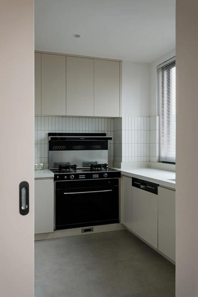 女教师一家三口114㎡的家，去除所有雕饰，简洁不简单满分，舒适度