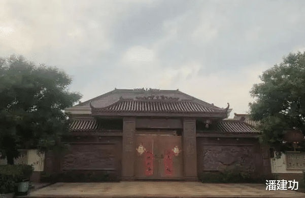 小米科技|人走茶凉?刘强东祖宅深夜被泼油漆