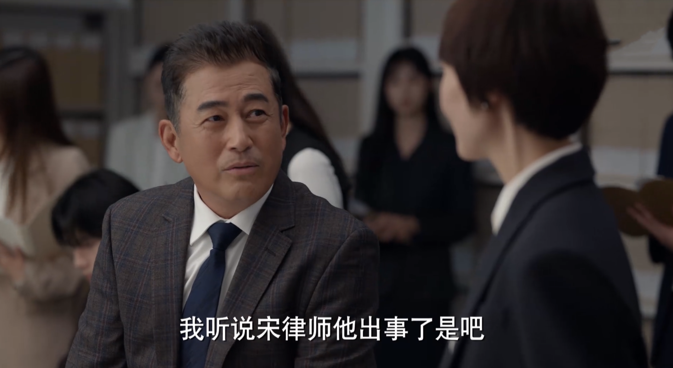 全职太太|《玫瑰之战》：全职太太跨越职场女性，现实远比想象中要残酷