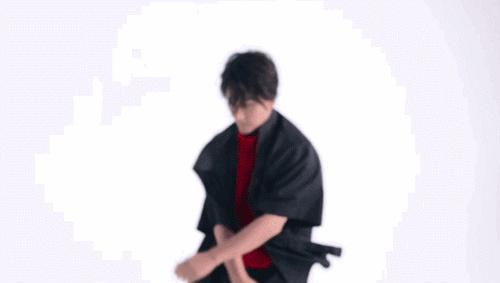 杨紫|明星妆容大吐槽：造型师求您“长点心”！杨紫海报太像“蛇精”！