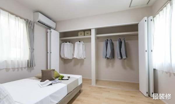 第1次看见日本人的衣柜,里面竟然没有一块隔板,还能那么实用?