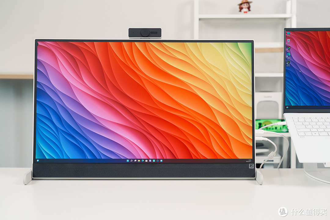 便携屏里的全面异类:LG 27BQ70QC 魔动屏(Libero)