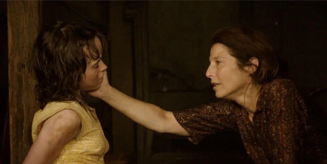 杂志|男星艾略特·佩吉《Esquire》杂志写真大片，35岁勇敢做自己