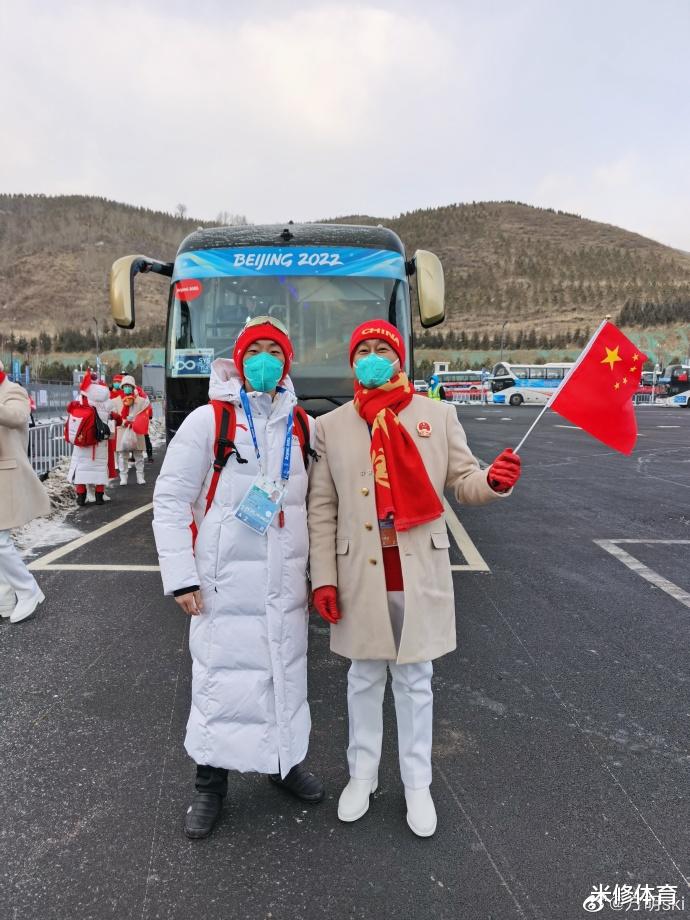 开幕式|冬奥开幕式中国代表团入场服曝光！女生一身大红色，太美了