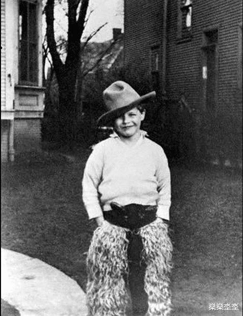 鞠婧祎|用一生向世界复仇，浪荡不羁的马兰·白兰度毁天灭地的一生