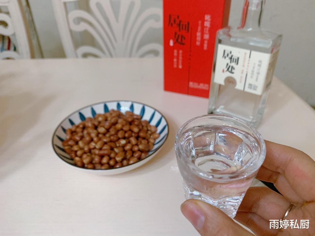 超市中，5款不起眼的“良心酒”，价格低廉，都是好喝的纯粮酒