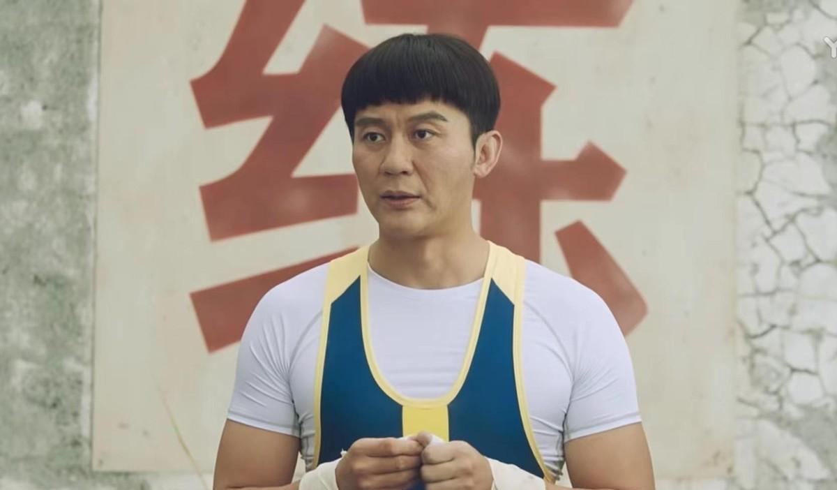 钟汉良|满脸褶子、体态油腻，却非要“尬演少年”，这些男星消停消停吧