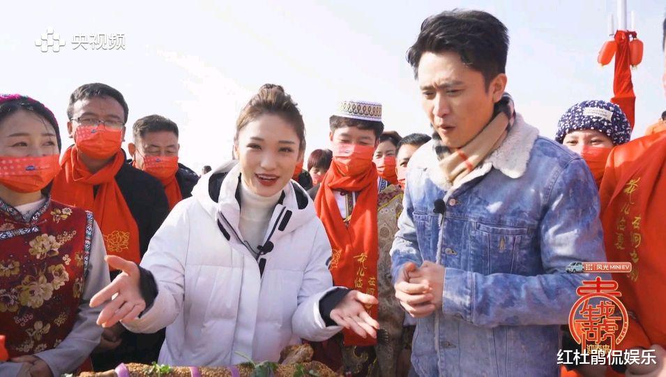 央视|央视小春晚8位主持人表现亮眼,朱迅尹颂颜值组,蓝羽杨帆气氛组