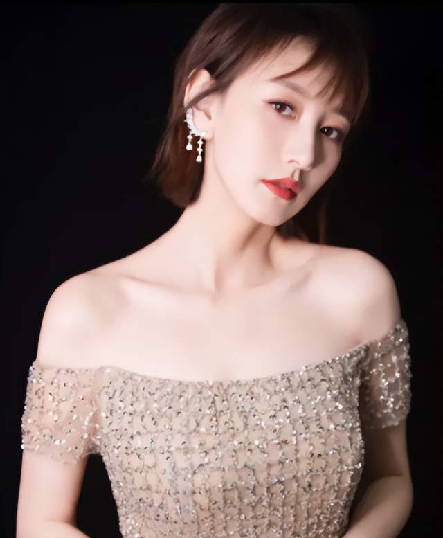 郭晓敏|江苏台一姐,和主持老公结婚10年恩爱如初,一家四口幸福美满