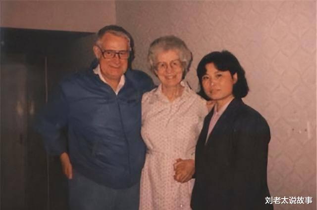 侃爷|清华大学老师是海军间谍,在我国潜伏多年,被著名影星英若诚揪出