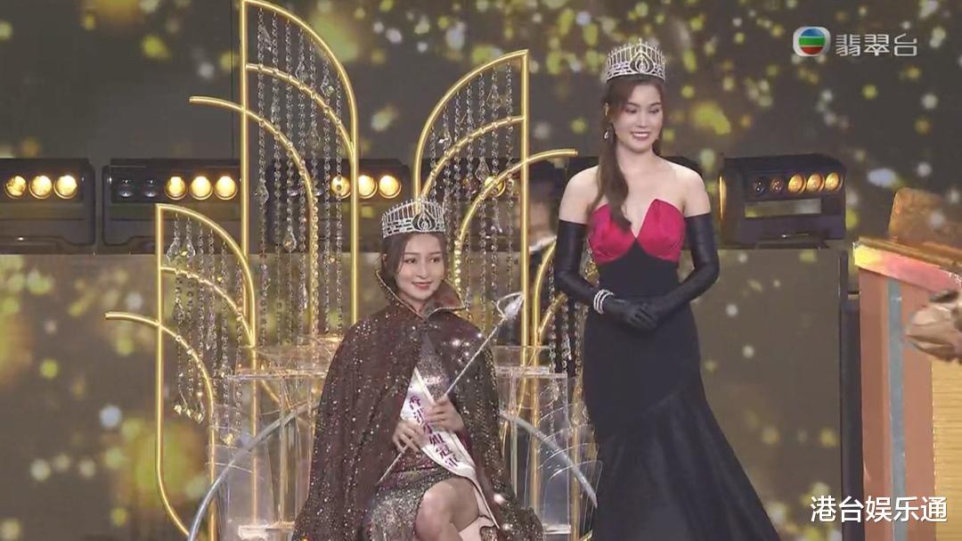 香港小姐|香港小姐2022:佳丽泳装秀如期登场,黎明成当晚最大牌嘉宾