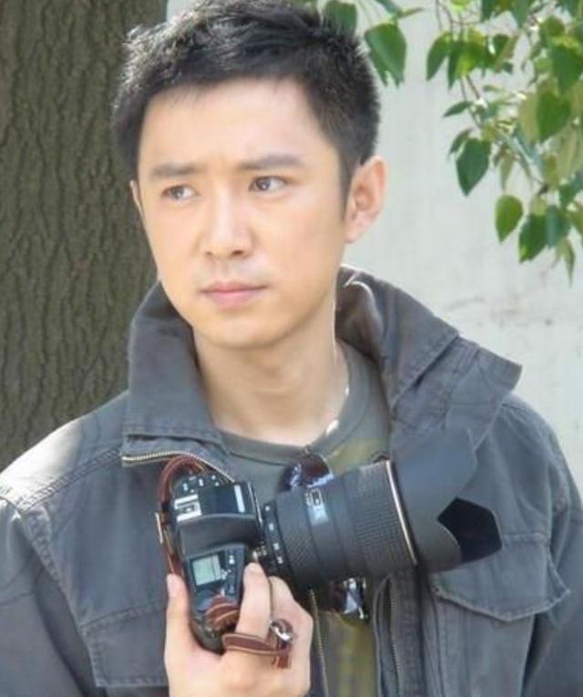 高鑫|高鑫:出身名门贵族,妻子毁容仍不离不弃,一心一意爱了24年