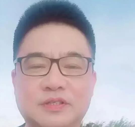 律师|许敏房子已解决？北海舅确实长得像郭威，田静和律师频繁直播赚钱