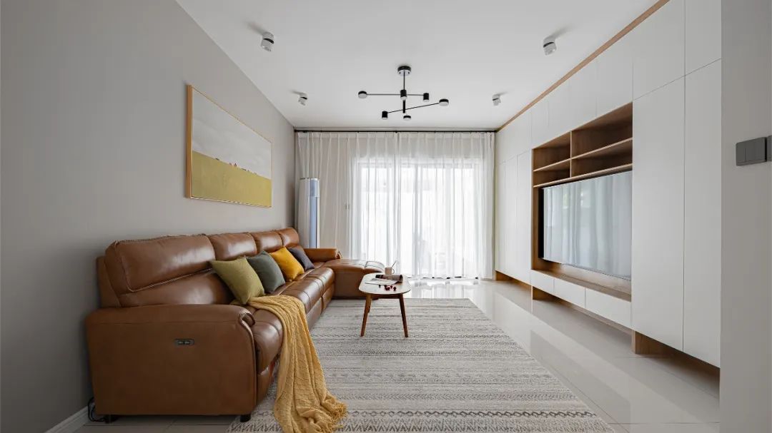 自己装修和装修公司装修相比，哪种更省钱？哪种更靠谱？