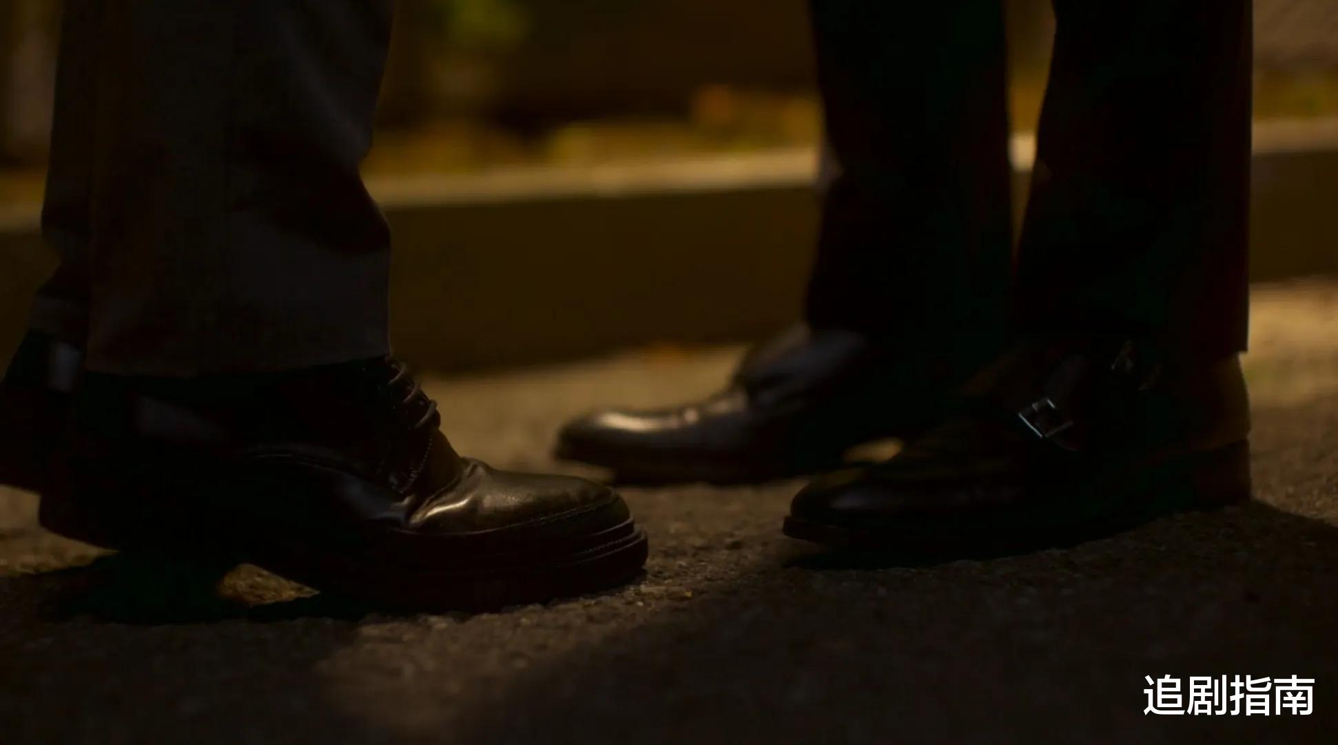 董里|强推一部职场小甜剧！高冷上司爱上职场小绵羊，超甜！