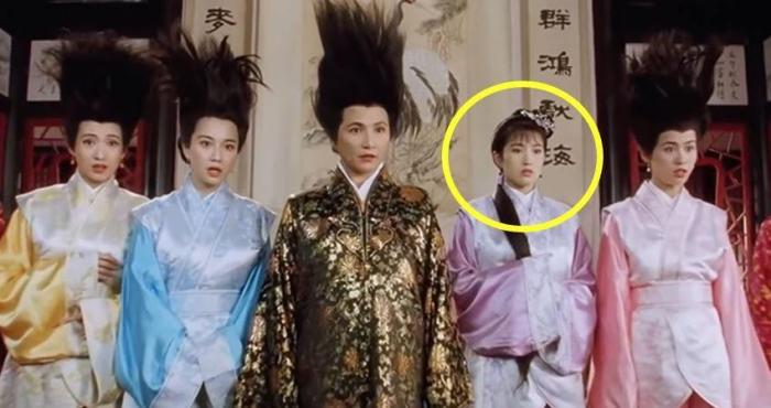 周星驰|90年代没出演过星爷电影的女神，数来数去，就这两位