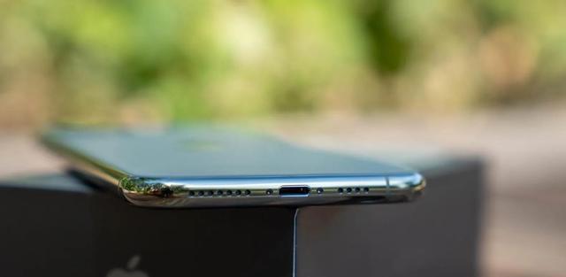 安卓手机|如今买一台三年前的苹果11ProMax,相当于目前啥价位段的安卓手机