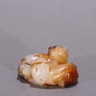 |清代-和田玉双欢雕件