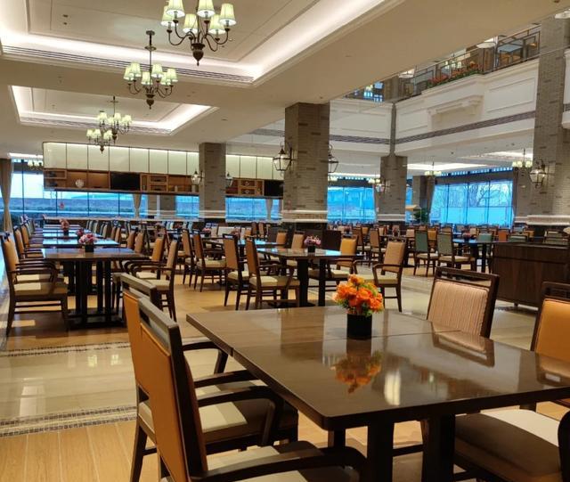 南京|60岁退休后，打算买别墅养老，太天真了吗？有没有其它选项？