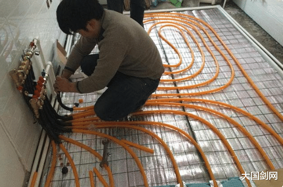 为何地暖渐渐被“厌弃”？业主说出4大缺陷，都无可避免！